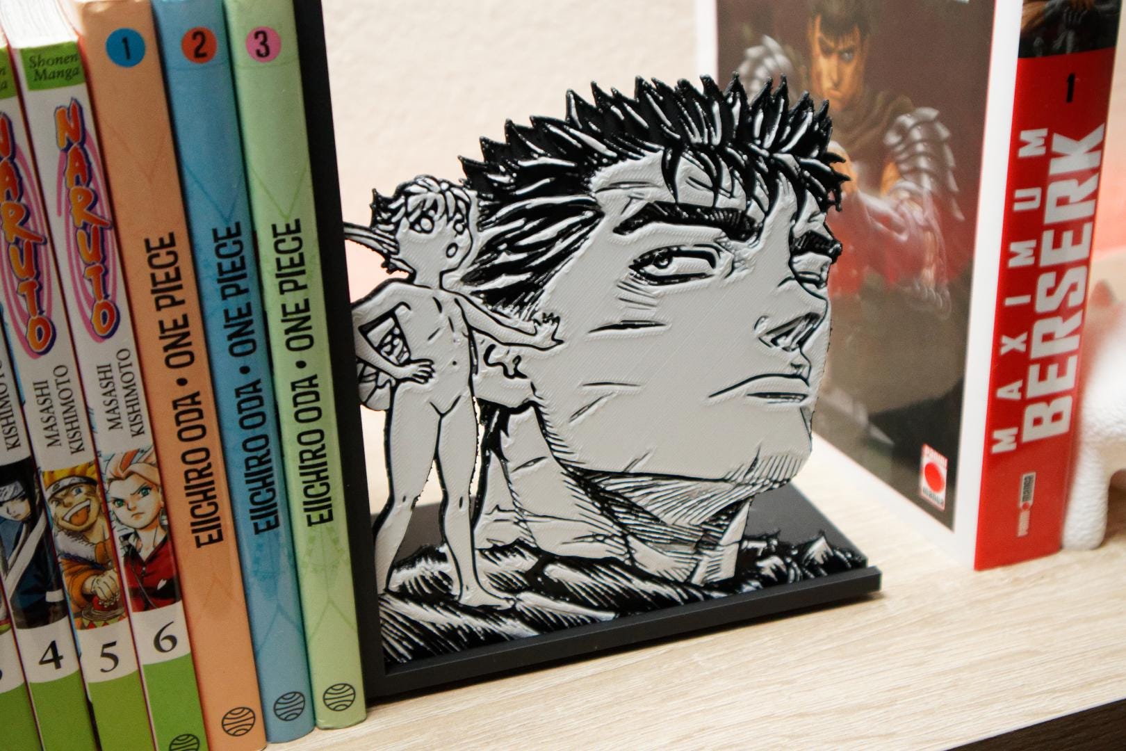 Guts with Puck Shoulder Scene Bookend – Berserk