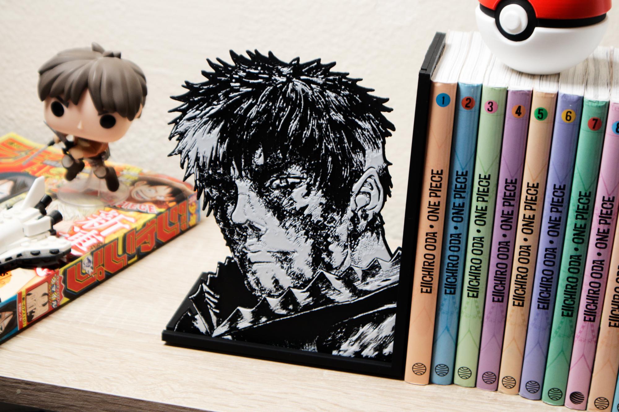 Guts Black Swordsman Portrait Bookend – Berserk