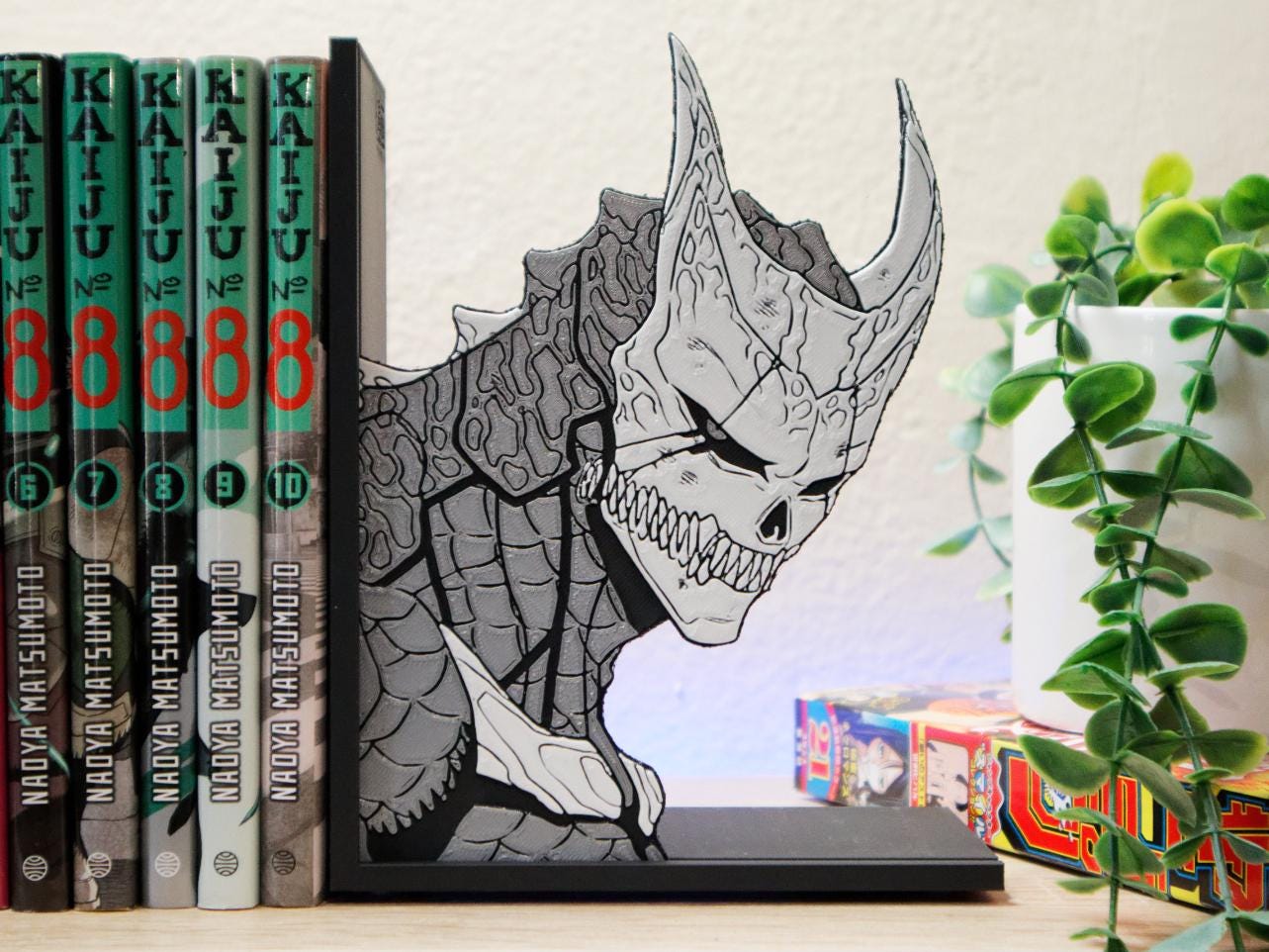 Kaiju No. 8 Full Monster Profile Bookend – Kaiju No. 8