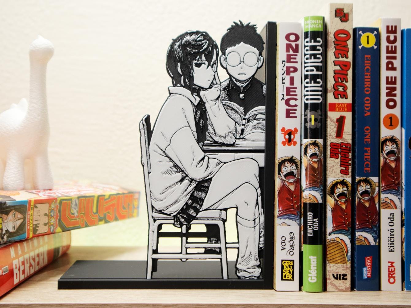 Momo Ayase & Okarun Study Scene Bookend – Dandadan