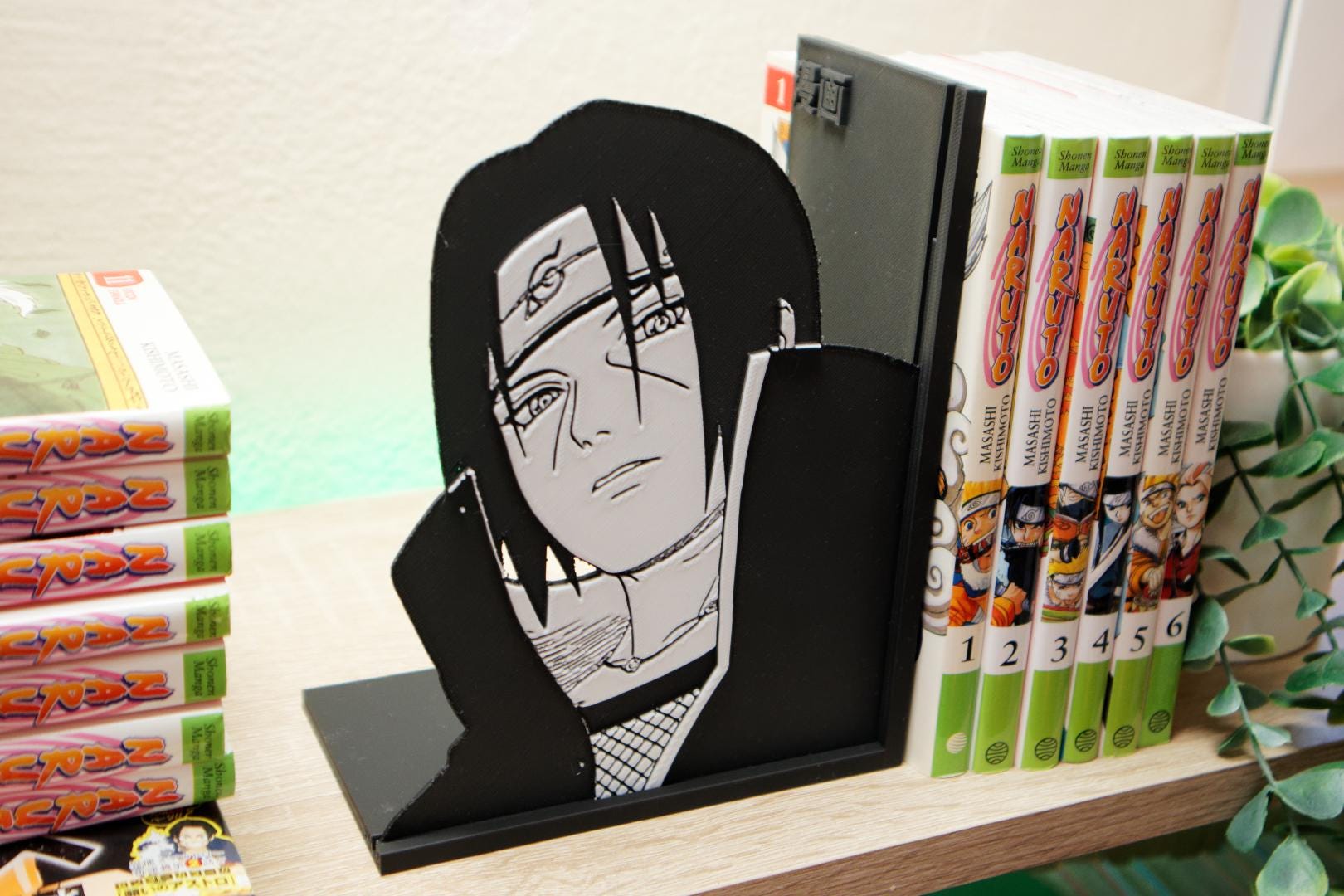 Itachi Uchiha Calm Portrait Bookend – Naruto