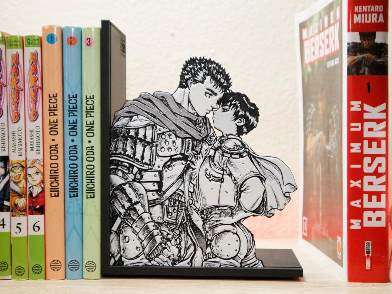 Guts & Casca Intimate Moment Bookend – Berserk