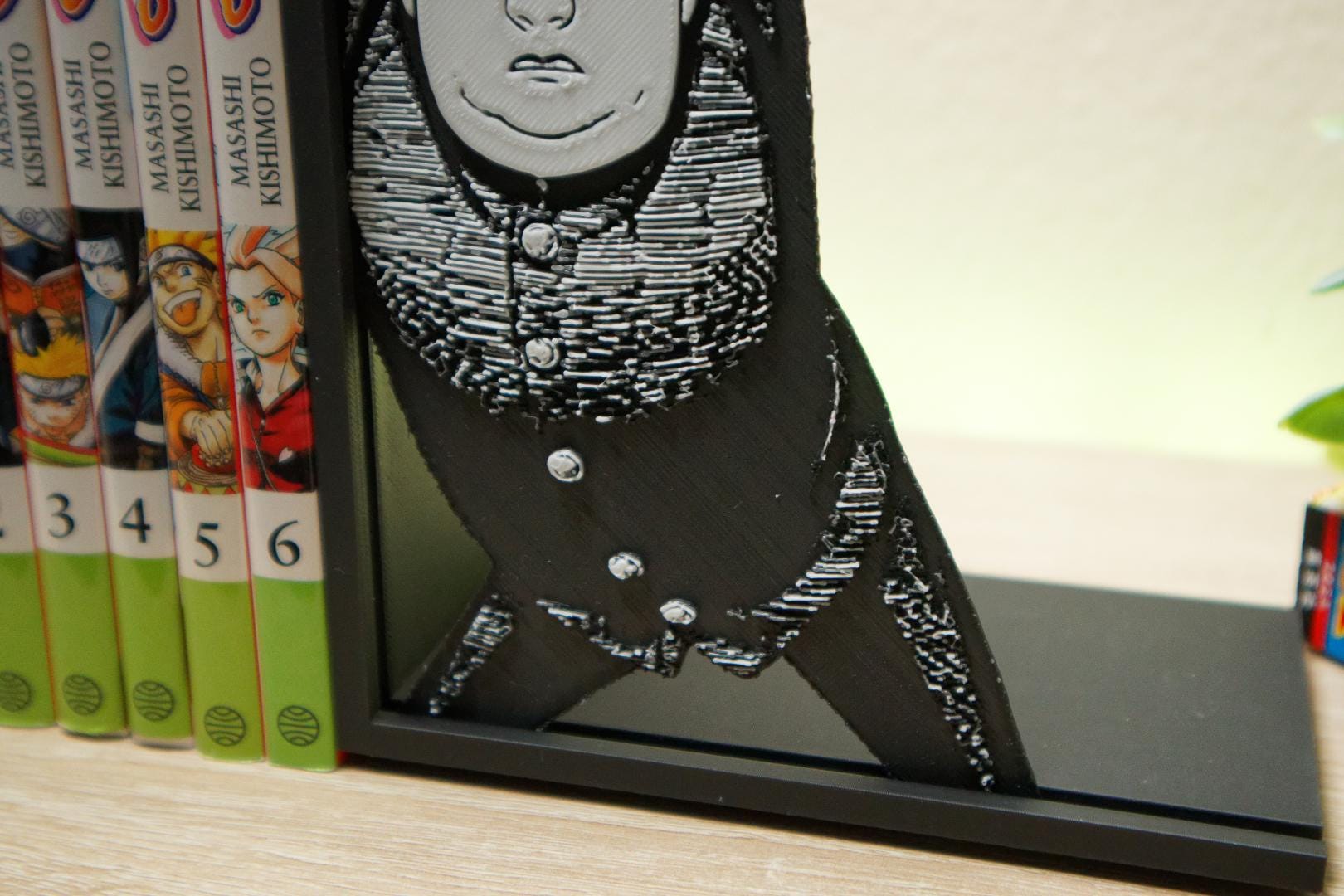 Kinta Sakata Stretching Pose Bookend – Dandadan