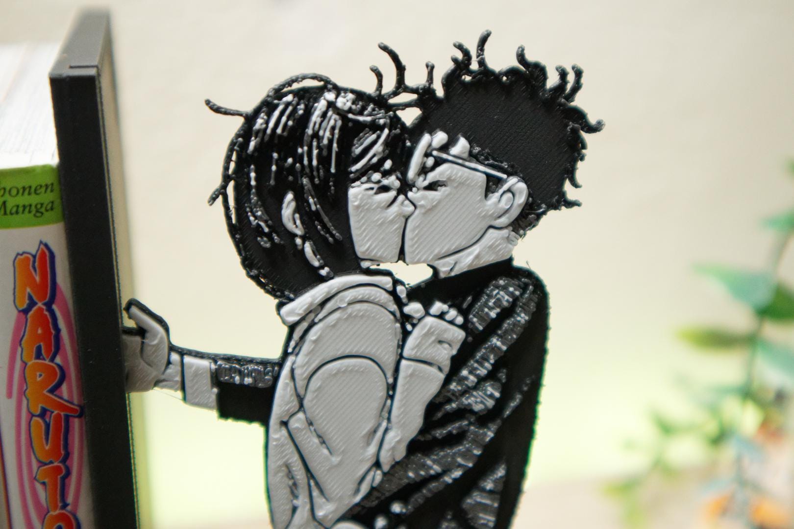 Momo Ayase & Okarun Kiss Scene Bookend – Dandadan