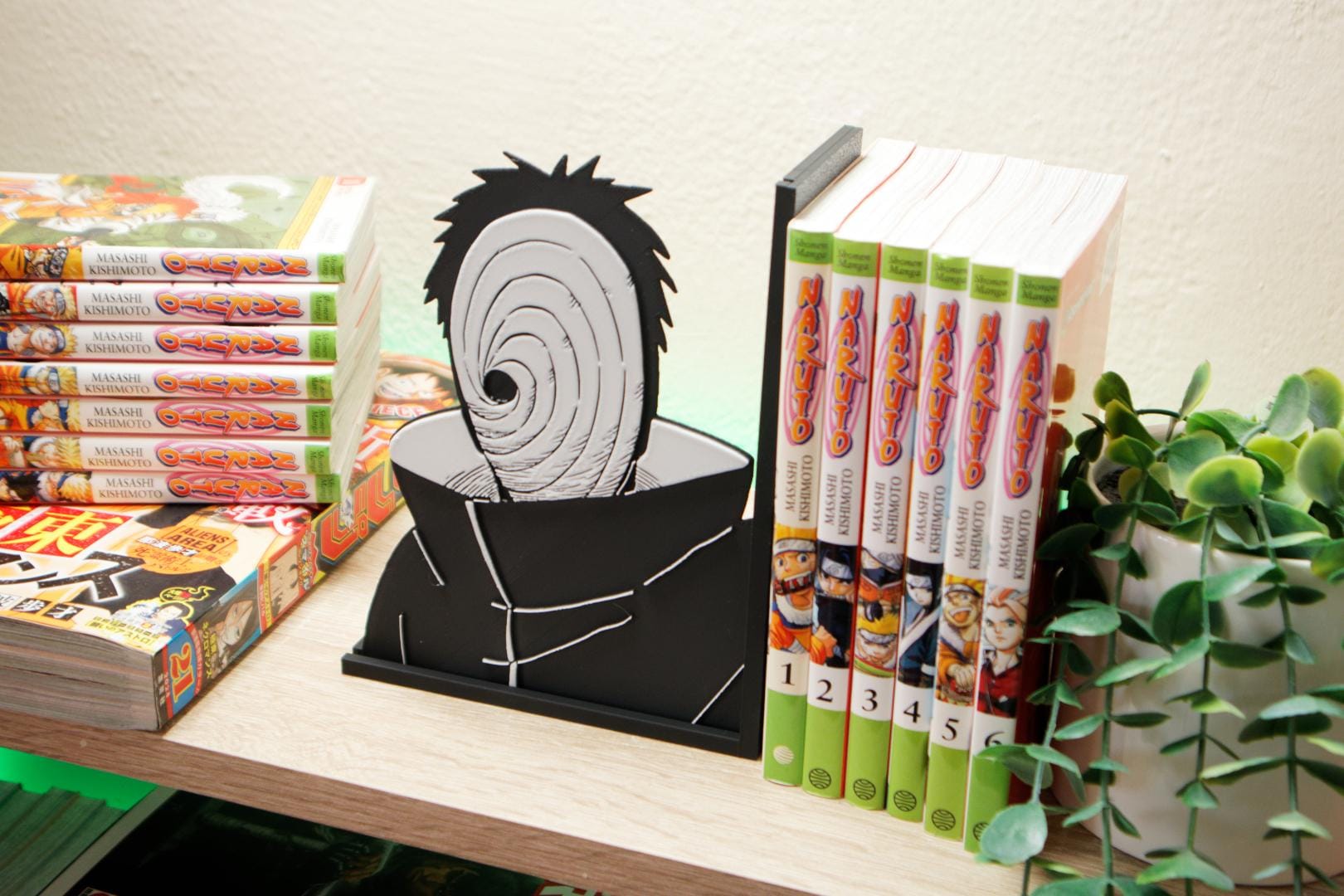 Tobi Spiral Mask Bookend – Naruto Shippuden