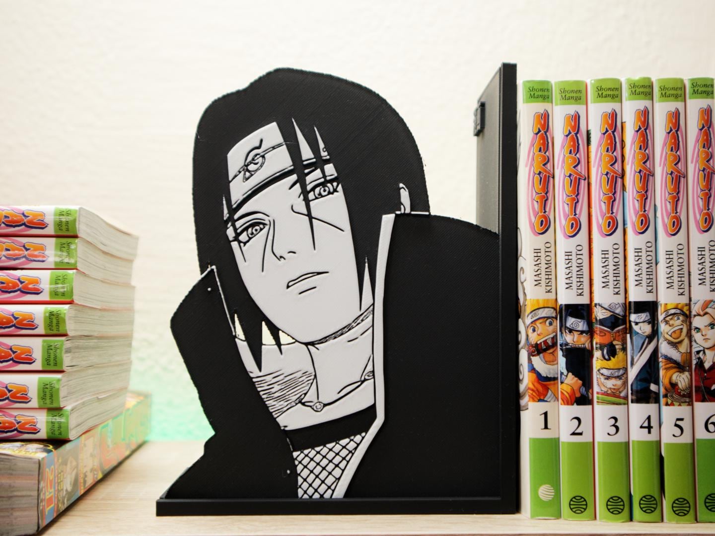 Itachi Uchiha Calm Portrait Bookend – Naruto